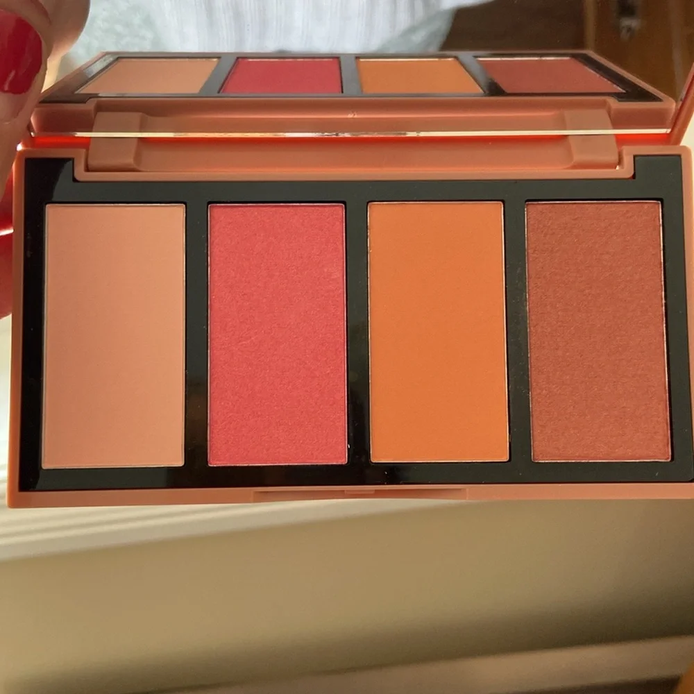 🆕 Violet Voss whispering rosé blush palette - Picture 2 of 4